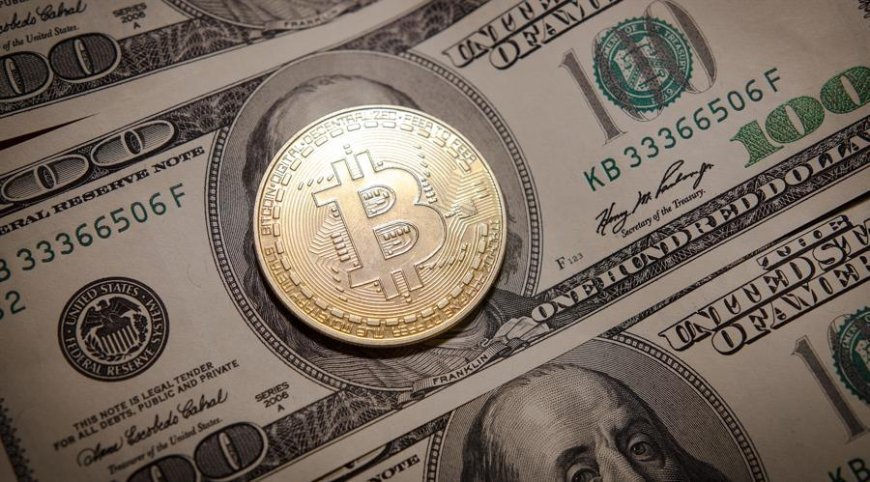 Why Is Bitcoin Surging? This Expert Forecasts $180K Bitcoin Price in 2025